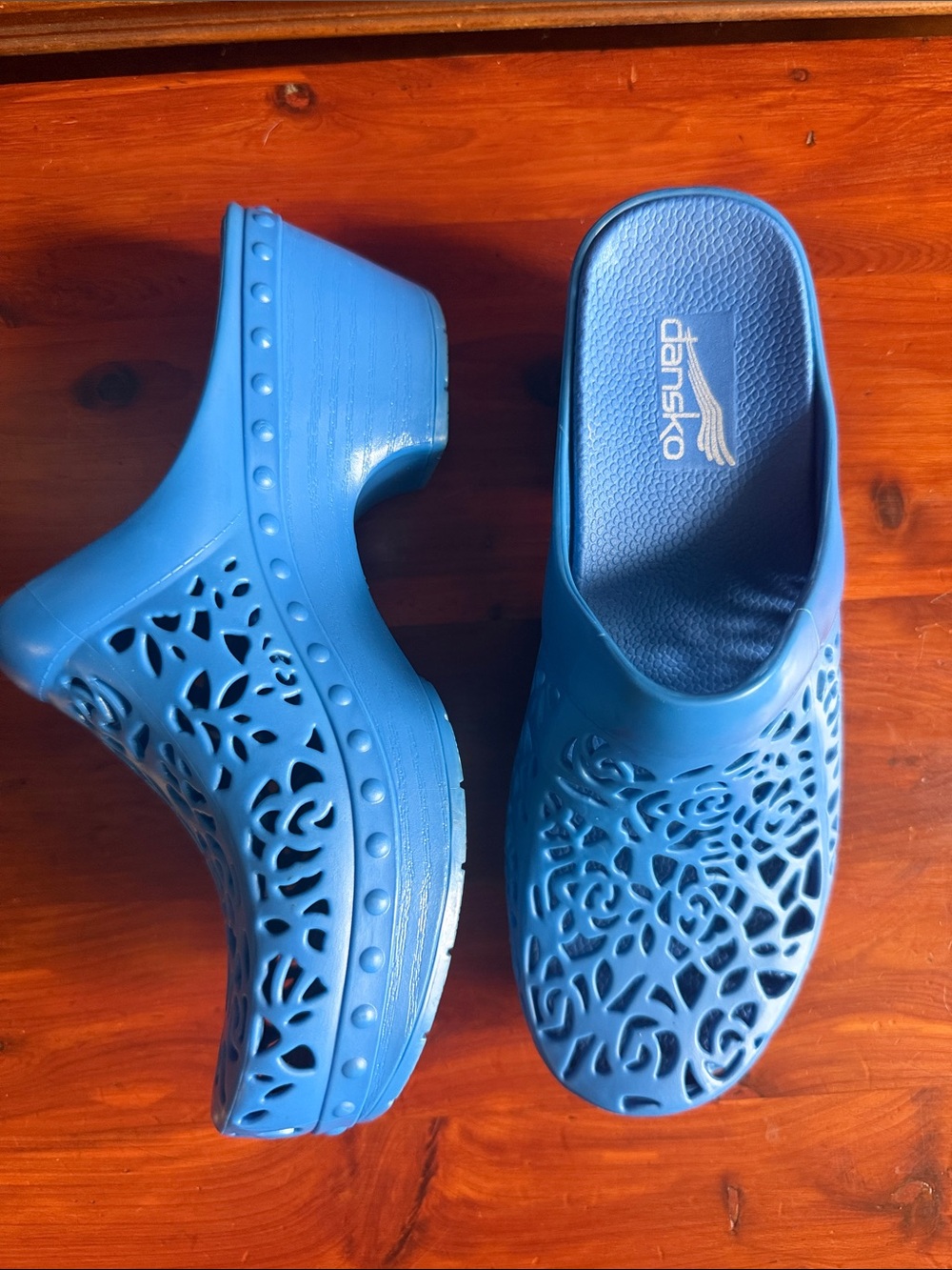 Dansko | Pippa Clogs Royal Blue Floral Cut Out Molded Shoes Size 36 EUC